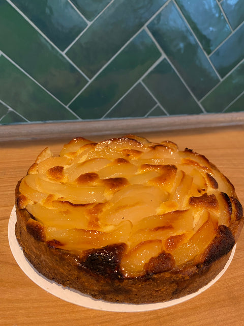 Croûte aux poires et crème d'amande