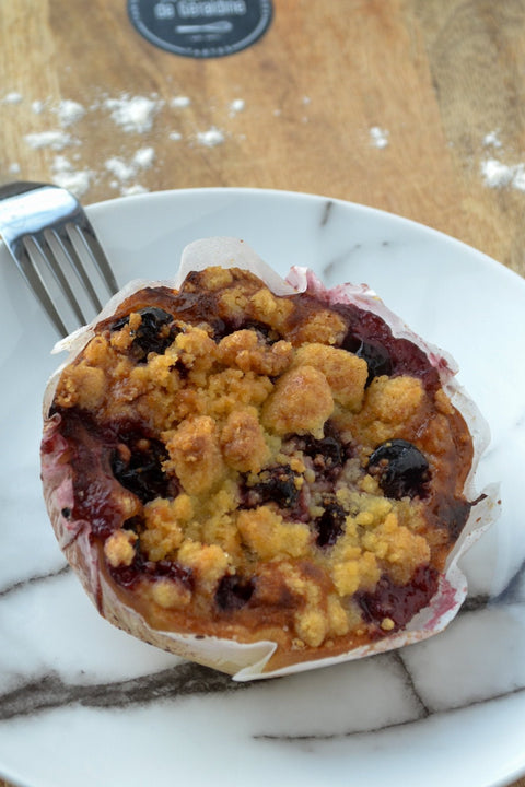 Croûte aux cerises et son crumble