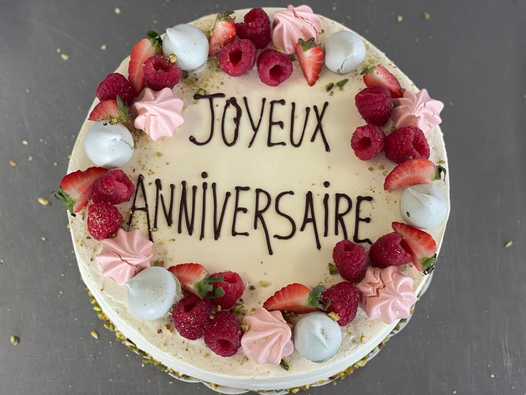 Gâteau génoise aux fruits