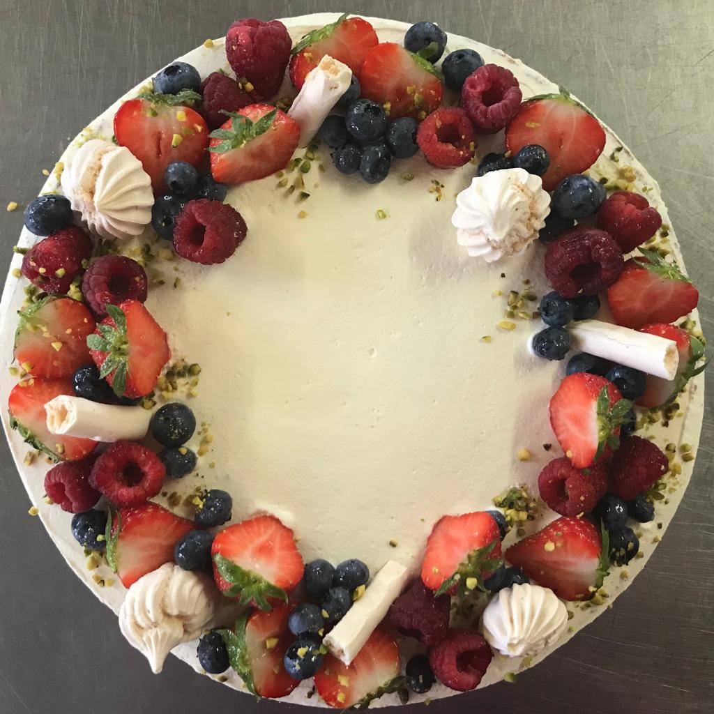 Gâteau génoise aux fruits